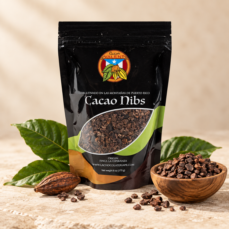 Cacao Nibs con nibs y hojas de cacao